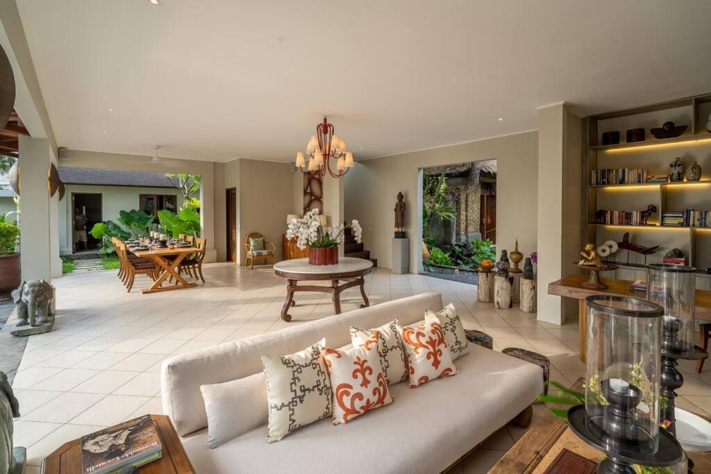 New! Asmara - Indulgent Luxury 15 Mins From Canggu * Tanah Lot (Bali)
