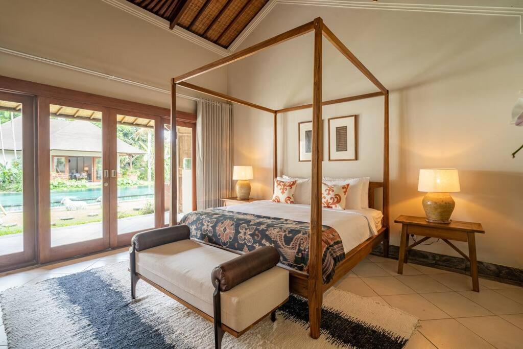 Villa New! Asmara - Indulgent Luxury 15 Mins From Canggu Tanah Lot