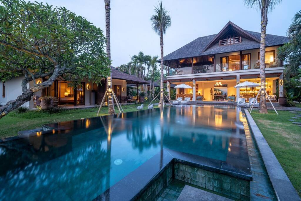 Villa New! Asmara - Indulgent Luxury 15 Mins From Canggu *