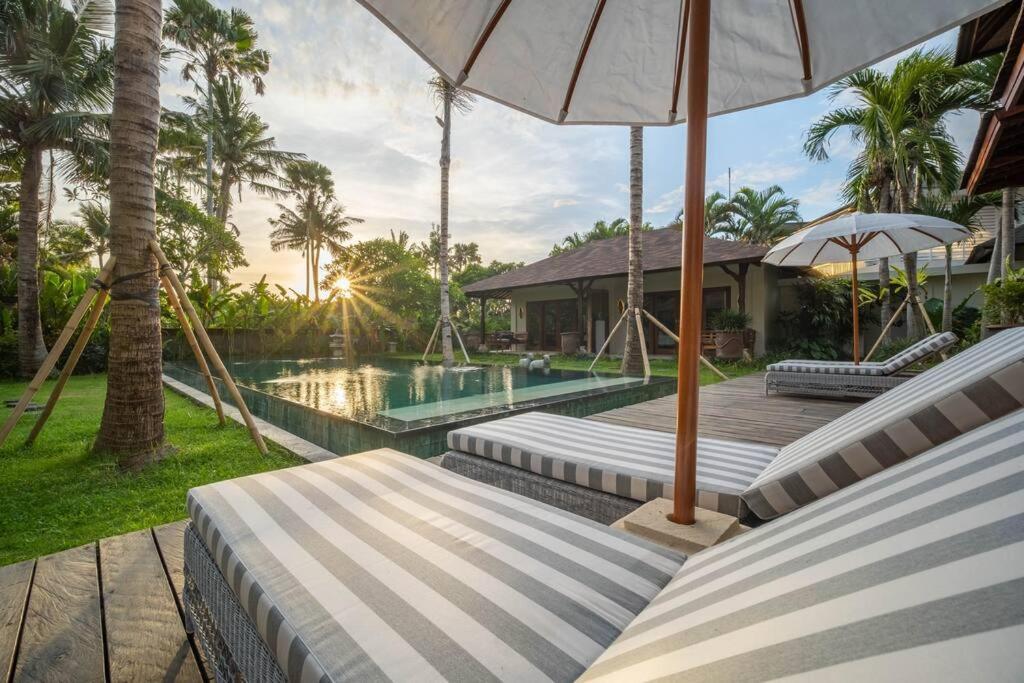 Villa New! Asmara - Indulgent Luxury 15 Mins From Canggu Tanah Lot