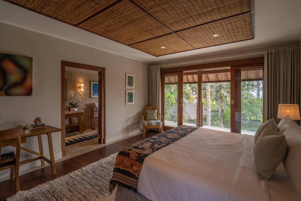 Villa New! Asmara - Indulgent Luxury 15 Mins From Canggu Tanah Lot